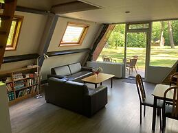 Charming Holiday Home With Wifi