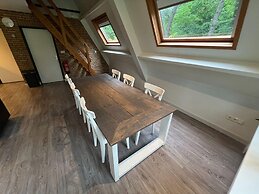 Charming Holiday Home With Wifi