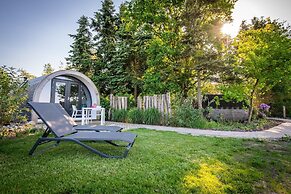 Unique Nature Lodge With Private Sauna and Unobstructed Views