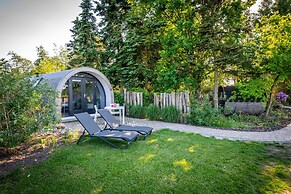 Unique Nature Lodge With Private Sauna and Unobstructed Views