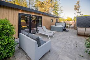 Luxury Wellness Lodge for a Couple