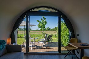 Couple Retreat at Unique Nature Lodge
