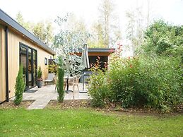 Wellness Retreat With Private Hot Tub