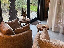 Wellness Retreat With Private Hot Tub