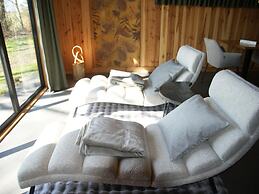 Wellness Retreat With Private Hot Tub
