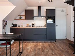 Apartment Sneekermeer With Water Sports Access