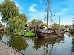 Waterside Stay With Private Jetty