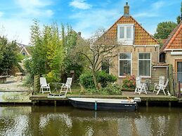 Waterside Stay With Private Jetty