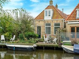 Waterside Stay With Private Jetty