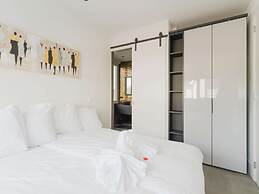 Holiday Home in Stavoren by Private Jetty