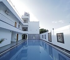 APK Farm House