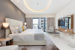 GLOBALSTAY. DAMAC Tower Paramount