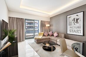 GLOBALSTAY. DAMAC Tower Paramount