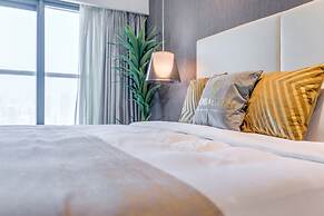 GLOBALSTAY. DAMAC Tower Paramount