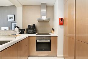 GLOBALSTAY. DAMAC Tower Paramount