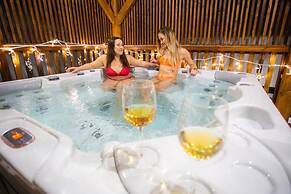 Mountain Stay With Hot Tub