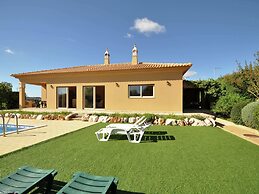 Villa in Algarve With Private Pool