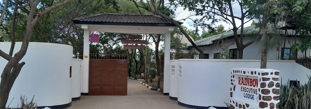 Rainbow Lodge