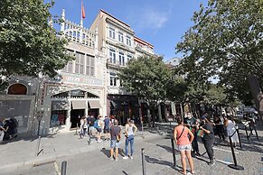 FLH Porto Downtown GuestHouse