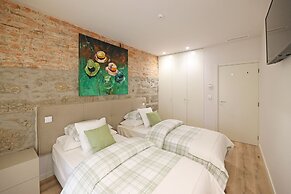 FLH Porto Downtown GuestHouse