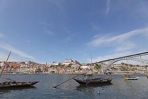 FLH Porto Downtown GuestHouse