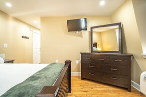 Riverside Inn