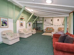 Lower Treginnis Farm