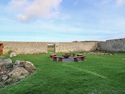 Lower Treginnis Farm
