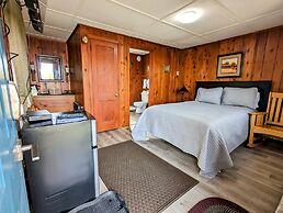 Riverside Motel