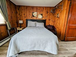 Riverside Motel