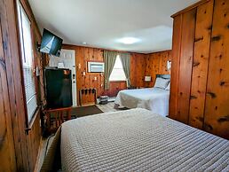 Riverside Motel