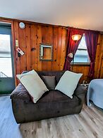 Riverside Motel