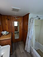 Riverside Motel