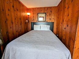 Riverside Motel