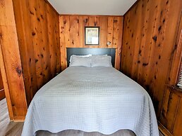 Riverside Motel