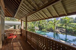 RUMAH KAYU RESORT