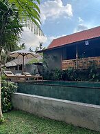 RUMAH KAYU RESORT