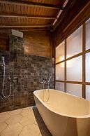 RUMAH KAYU RESORT