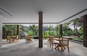 RUMAH KAYU RESORT
