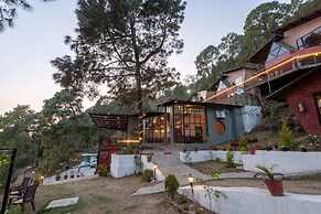 tatvam resort