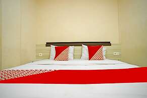 Collection O 91373 M Hotel
