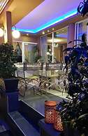 Yakinthos Hotel