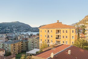 Via Crispi in Como With 1 Bedrooms and 1 Bathrooms