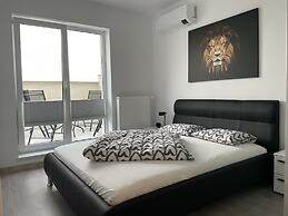 4 Room Penthouse Terrace W18-W19