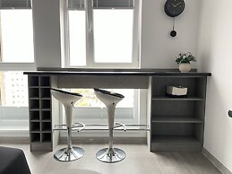 4 Room Penthouse Terrace W18-W19