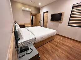 Hotel Aradhya  Inn