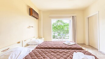 Akrotopi Apartments