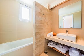 AFANDOU BAY SUITES HOTEL