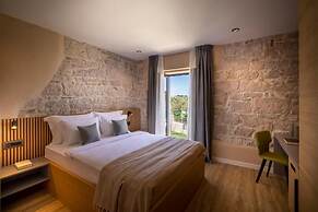 DUNATOVI DVORI Heritage Hotel