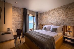 DUNATOVI DVORI Heritage Hotel
